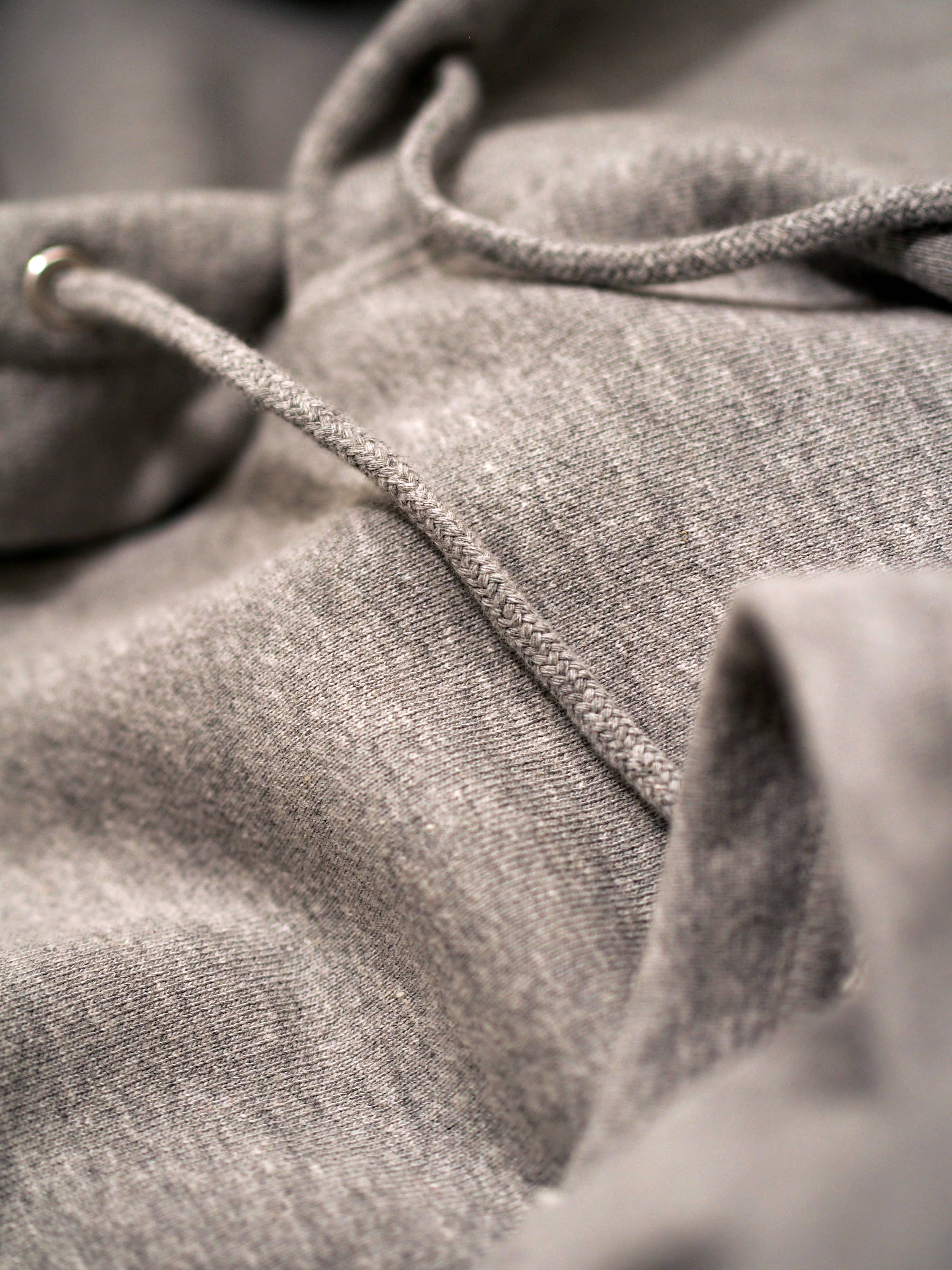 RELAXED FIT PULLOVER HOODED SWEATSHIRT